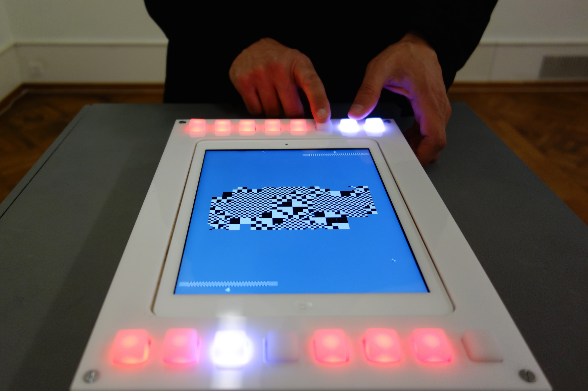 Karl Gerstner's Le Grand Oeuvre revisited as a game by Douglas-Edric Stanley and Antonin Fourneau
